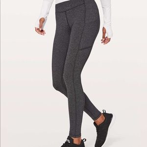 EUC* Lululemon Speed Up Tight *28" Sz 4
Powered Luxtreme Knit Black Heathered